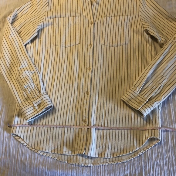 THREAD & SUPPLY WOMENS CREAM & TAN STRIPED FLANNEL BUTTON DOWN SHIRT SIZE LARGE - Picture 9 of 13